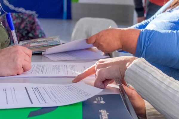 Cómo avanza el procesamiento de becas Gregorio Álvarez 2025
