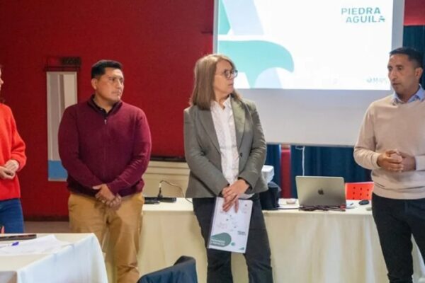 La comunidad de Piedra del Águila participa de la planificación local