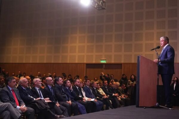 Neuquén impulsa un corredor bioceánico multimodal