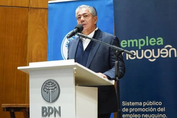 Garantizan cursos de formación profesional para más de 6 mil personas