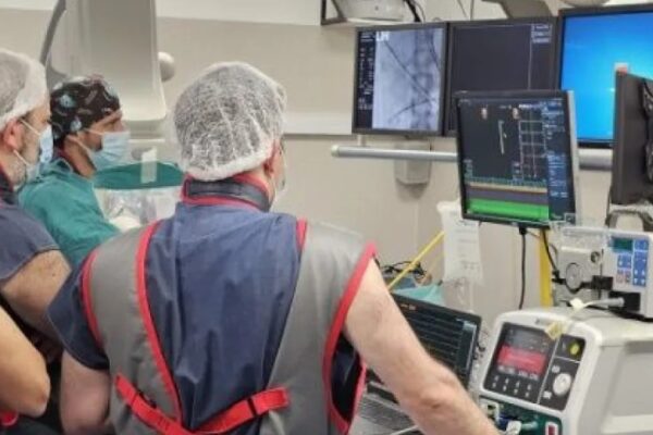 El Castro Rendón realizó por primera vez ablaciones cardíacas pediátricas con mapeo 3D