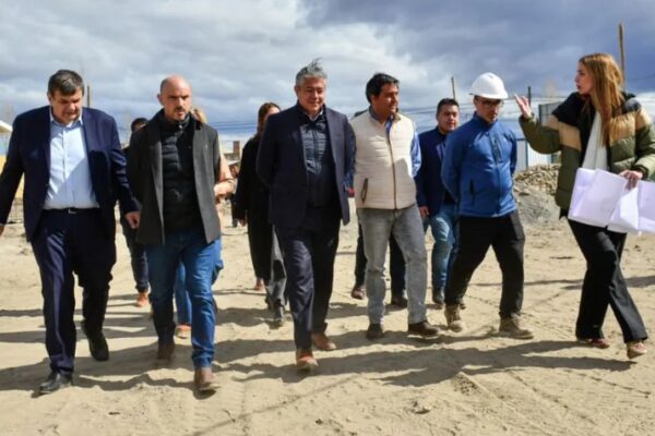 La provincia construirá dos SUM para escuelas de Zapala