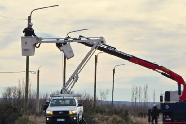Provincia finalizó una importante obra eléctrica en Picún Leufú