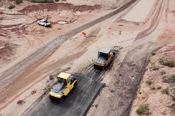 Vialidad Provincial repavimenta el sector Agua Colorada de la ruta 7