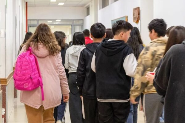 Neuquén garantiza programas educativos nacionales con fondos propios
