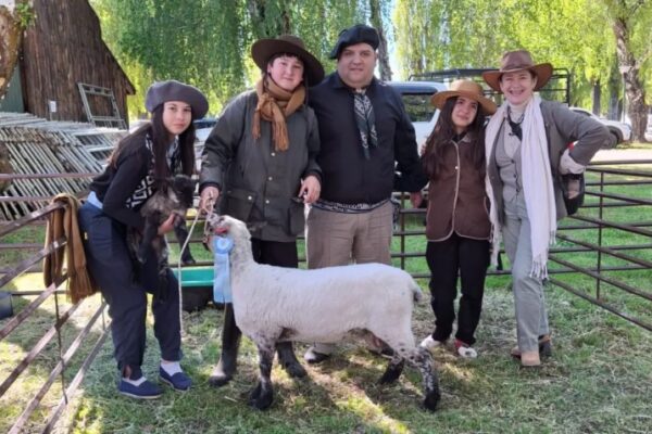 Las escuelas Agropecuarias cosecharon premiaciones en la Rural de Junín