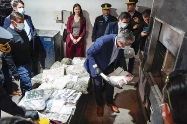Se realizó la segunda quema de drogas en el cementerio de Neuquén