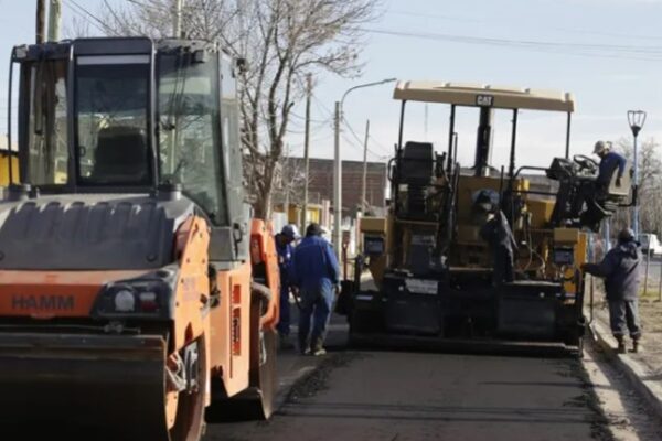 La Provincia financiará una importante obra de asfalto en Senillosa